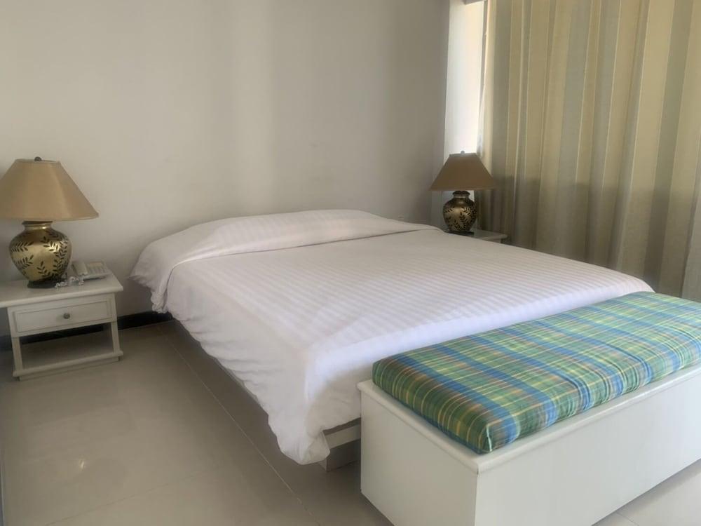 Longstay - Sha Certified Hotel 3*